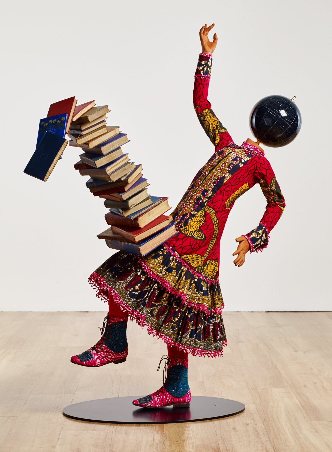 YINKA SHONIBARE MBE on Twitter "Yinka Shonibare's 'Girl