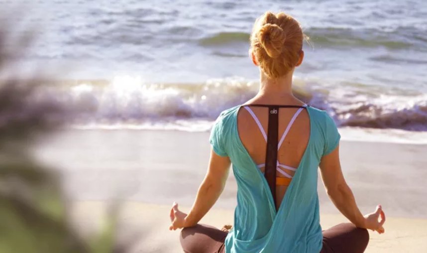 How To Use Reiki To Calm Anxiety bit.ly/2vPlvMm <a href="/mindbodygreen/">mindbodygreen</a> #anxiety #reiki #calm