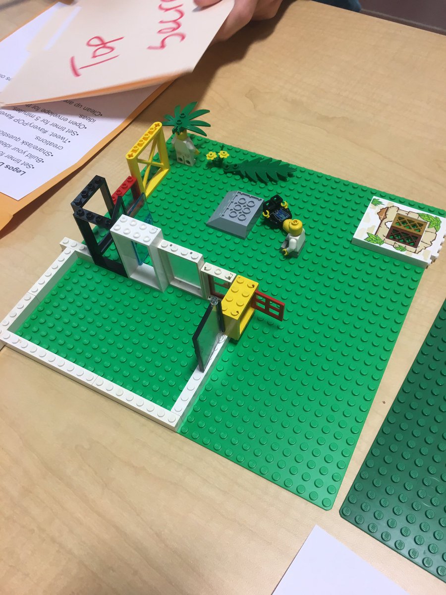 ACarusoWG7's tweet photo. Building our ideal school! #averylegos #AveryPOP https://t.co/LKQtgmYkrW
