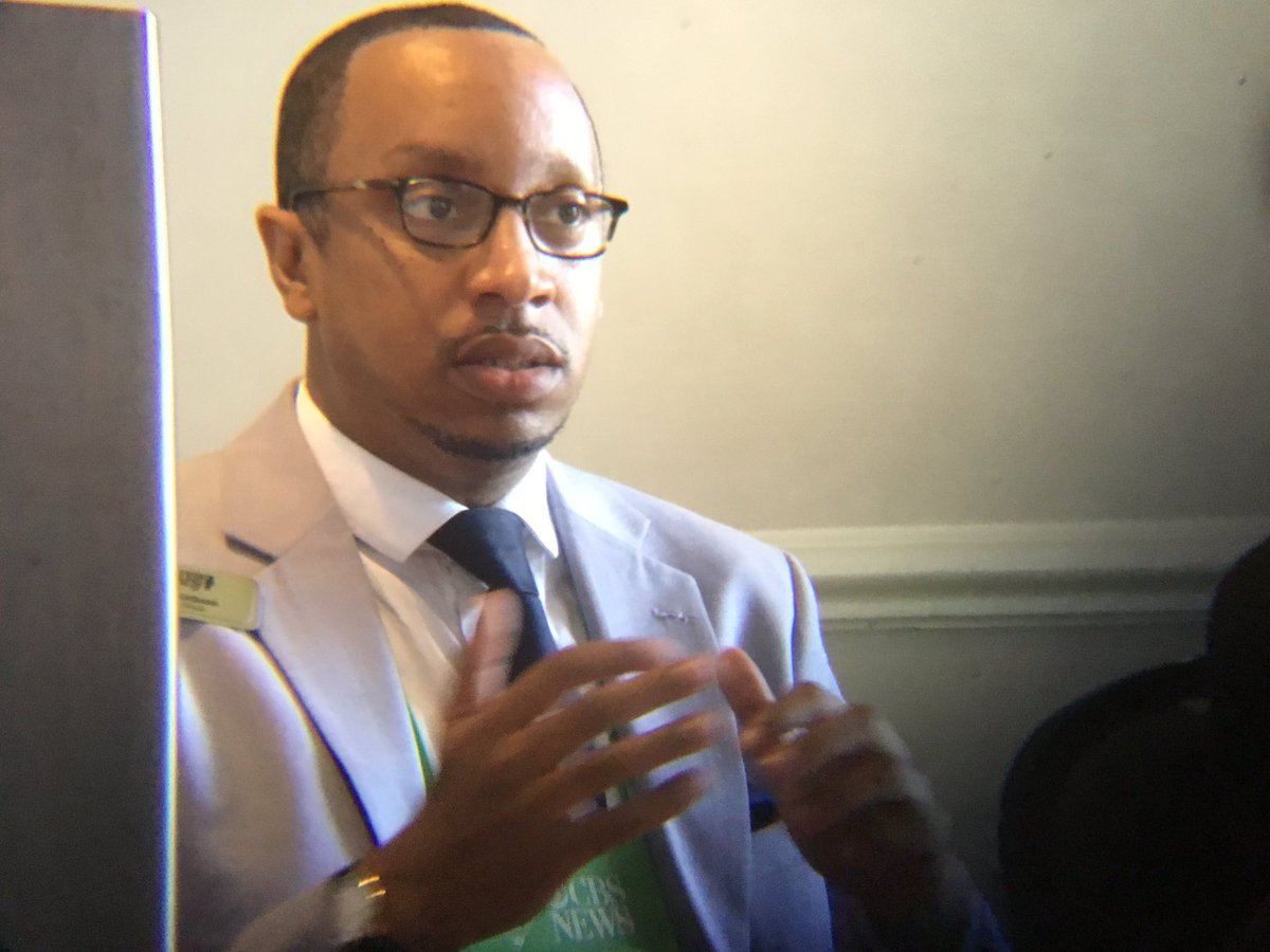 kenlemonWSOC9's tweet image. "You need a mix of people to help you communicate" @johanncalhoun speaking during #chapterday #nabj17 @nabjregion1 @NABJ