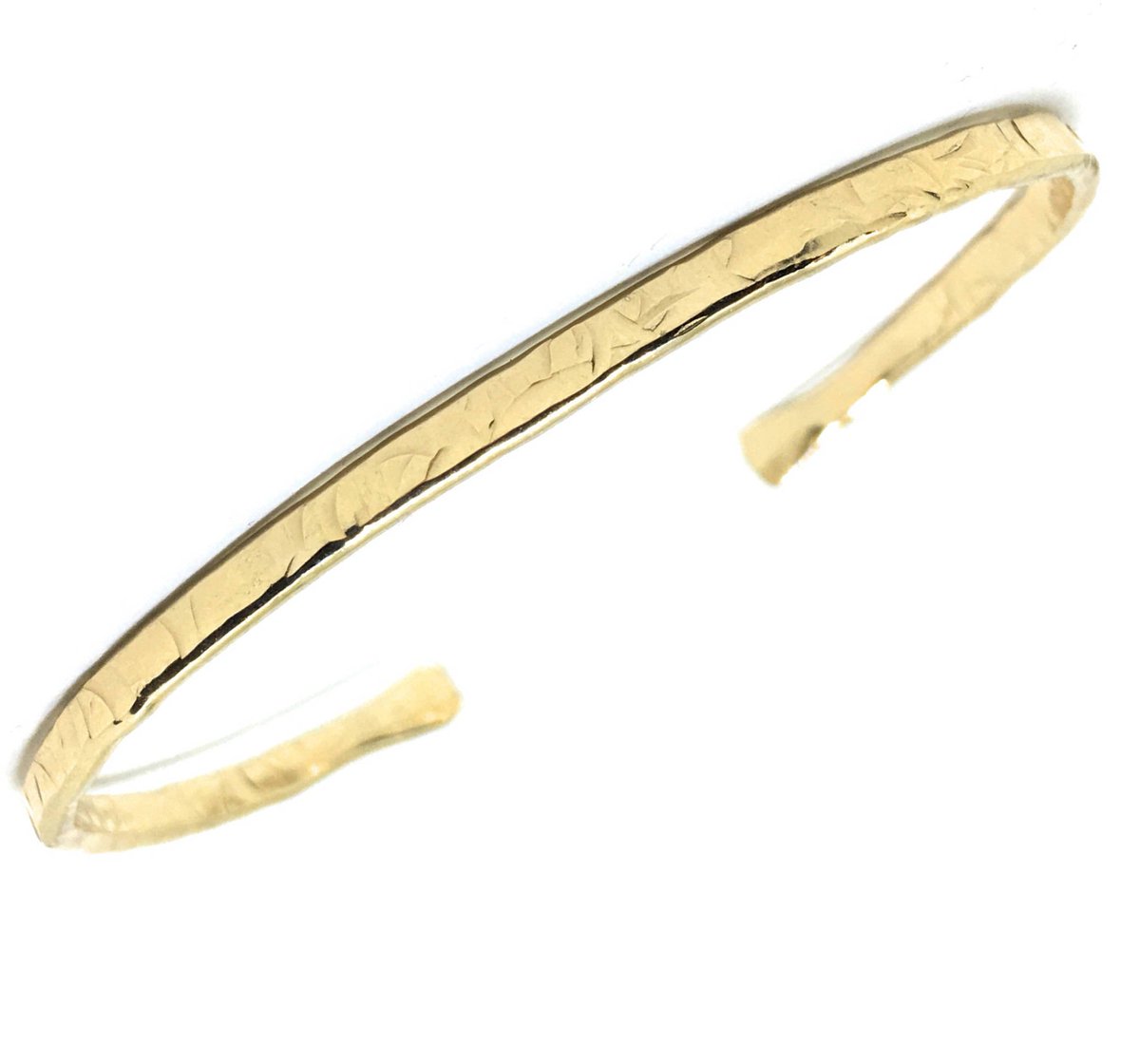 donkatcha's tweet photo. Gold Hammered Bracelet, Gold Hammered Cuff Bracelet, Hammered… https://t.co/3cfBWa5oeS #HandmadeJewelry #WireWrapped https://t.co/LM3jQKxDrN