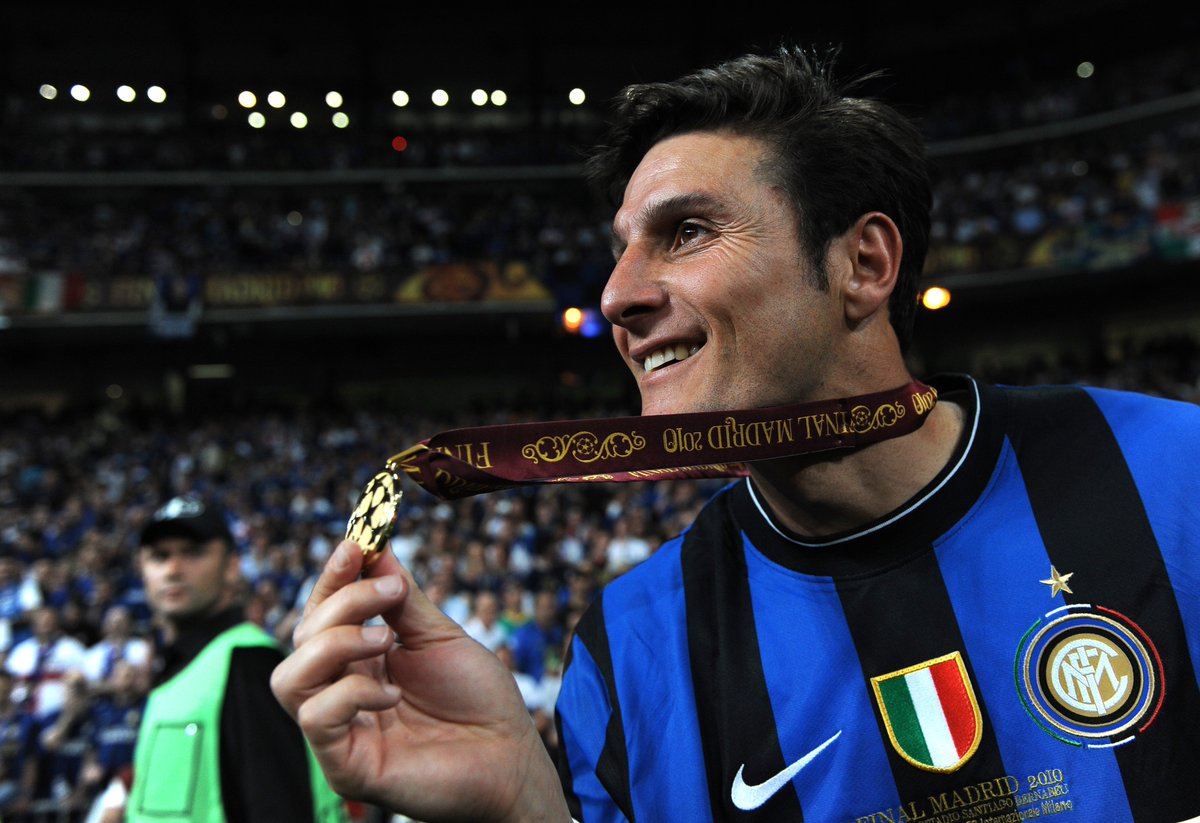 Happy birthday to Javier Zanetti!

19 seasons 🗓
858 games 🏃
21 goals ⚽️
16 trophies 🏆

Inter legend. 🔵⚫️