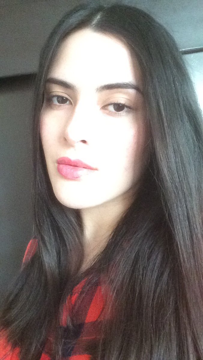 Celesttemont's tweet photo. Holiii https://t.co/DEGtEMW3qm