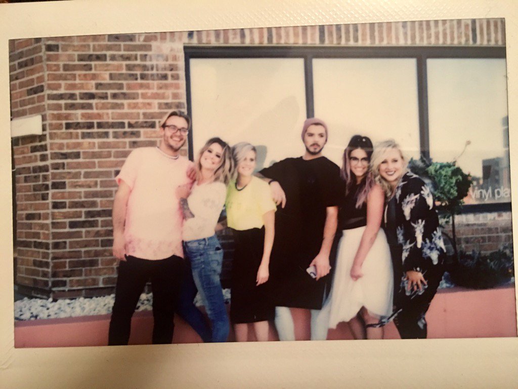 landiduhh's tweet image. My people 💀✖️💚✌🏽 #factoryvibes #factorytalk #jakeblowco