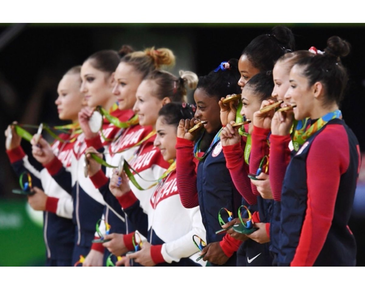 Simone_Biles's tweet photo. time flies • a year ago we won team gold • Final Five • my heart • 🇺🇸💙 https://t.co/Ynm5WxkvCh