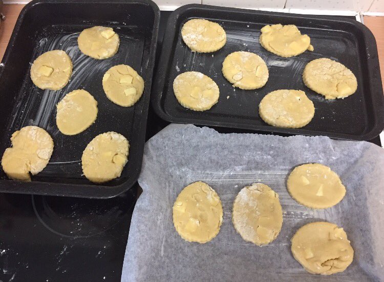 BeInspired_2019's tweet photo. In June we ran our #cookieproject with @NWJINFed... today we received a tweet from a parent to say their daughter baked some today! 🍪☺️ https://t.co/IjNViwEkNn