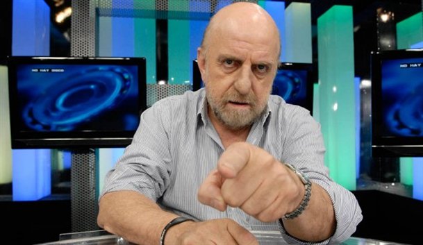 peorespoco's tweet photo. Hoy desde las 20hs no te pierdas a @HoracioPagani con nosotros en FM103.9 RADIO PLURAL. #paganienpeorespoco #Pagani #BuenMiercoles https://t.co/xX4MOeIu8q
