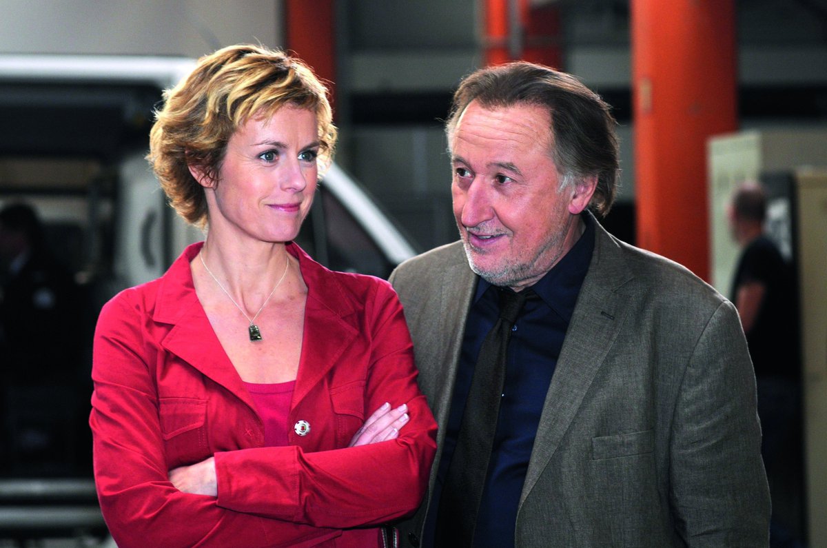 MediawanFr's tweet photo. Rendez-vous #BoulevardDuPalais sur @France3tv à partir de 14h35.
Une série #GMTProductions https://t.co/L9kdxLtR2h