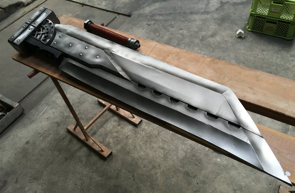 Koishi Ff7 Ac クラウドの合体剣を作りました 刀身自体は分解なし 柄がはずれます