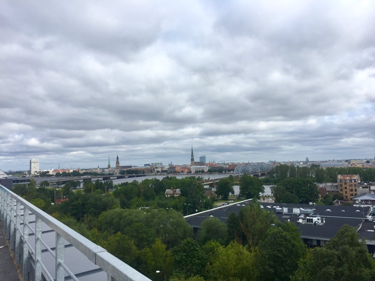 Blakus LU dabaszinātņu centram top medicīnas fakultātes ēka. Šķiet, ka būs skaisti.