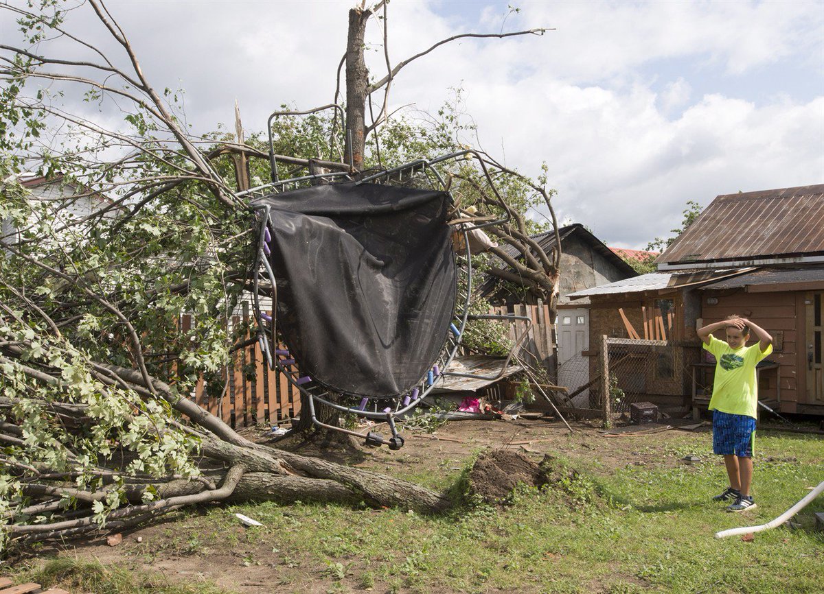 More than 300 homes damaged by Tuesday's tornado in the Lachute region. https://t.co/1hVHyEMpVV