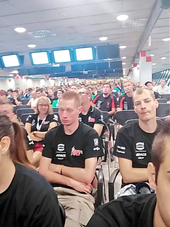 FastCharge_Team's tweet image. Let's start this great day with the briefing! #fss2017