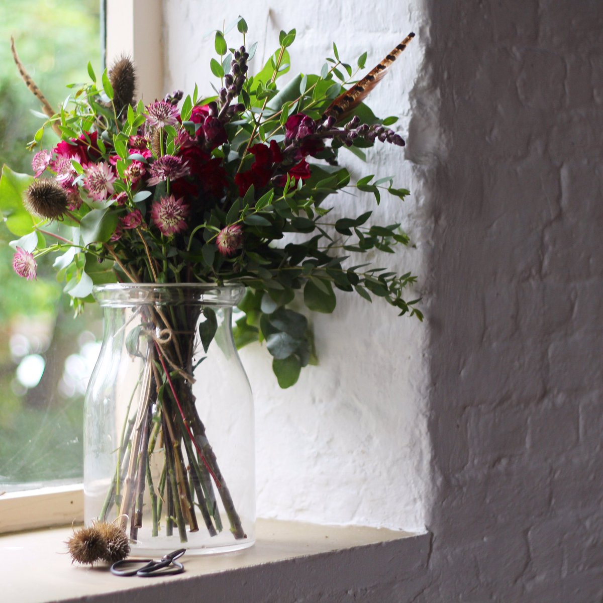 pod_pip's tweet photo. 🍂Srill time to book into our Autumn Flower Workshops #floristryworkshop #floristrycourse #flowerworkshop #wiltshire https://t.co/atZHWXTbML