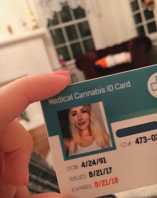 lol they let me put a selfie on my card https://t.co/BLnDf7Swfq<a href="/tag/bajablast"class="tags"><span>#bajablast</span></a>