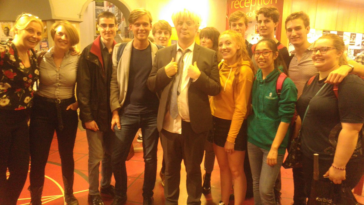 KSCDrama's tweet image. Having an absolute blast @edfringe. A highlight so far has definitely been @BrexitMusical and our students loved meeting bojo after the show