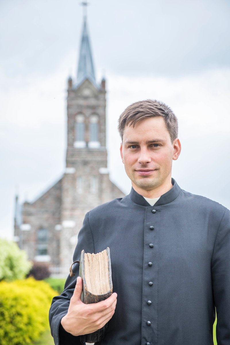 “Valsts atjaunošana notiek iekšēji caur mums.” Staņislavs Prikulis - priesteris #TUESILV #LV100 tuesi.lv/pirmais-vards/