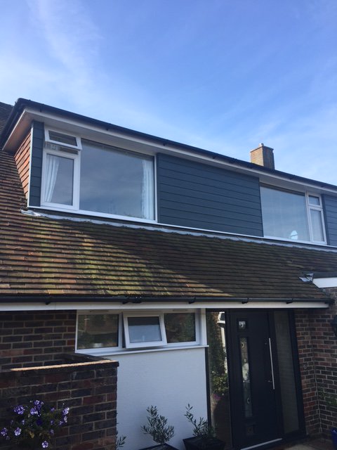 SquaredealUPVC's tweet photo. Another successful @JamesHardieUK installation! #Squaredeal #EveningBlue #HardiePlank 😀🏡🏡 https://t.co/SJW90mLzrH