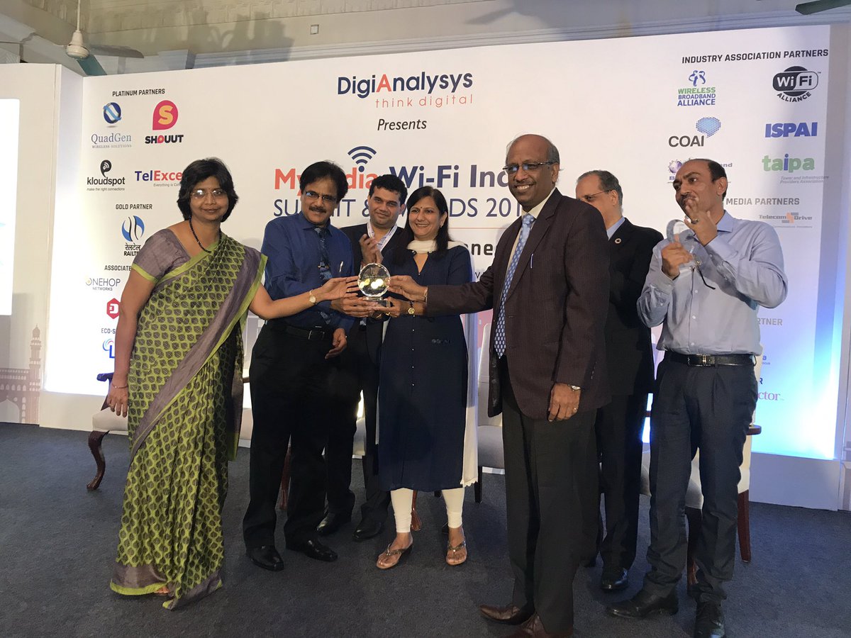 BSNLCorporate's tweet photo. Hon'ble Sh. Anupam Shrivastava @CMDBSNL &amp; team getting awards for Best #WIFI service provider &amp; the leader of the year for #WIFI from (1/2) https://t.co/cxphOCtIhn