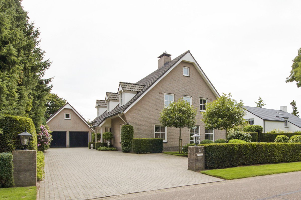 Nieuwe woning in #venray te koop: Alaertslaan 1; Fraai gelegen in de villawijk Vlakwater op een perceel van 1141 m².connectmakelaars.com/aanbod/woninga…