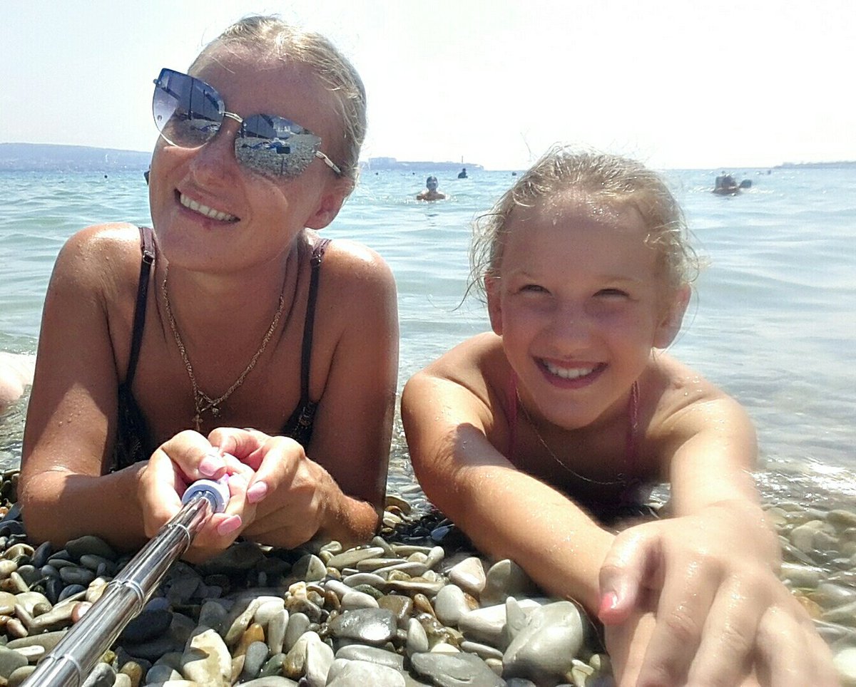 Мы на солнышке лежиимм  ... и ушами шевелим.... #Семья #море #солнце #отпускудалсянавсе100 #моелето