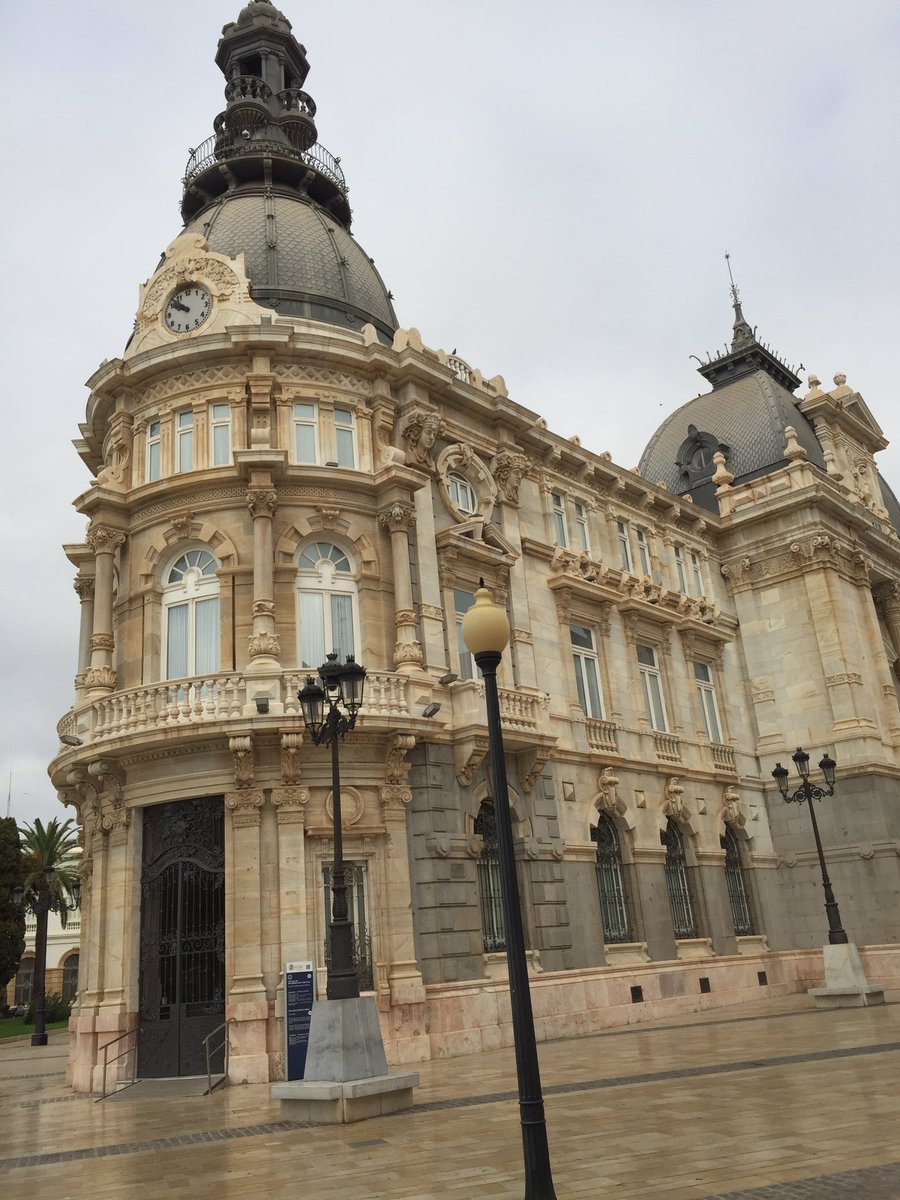 SuresteIncoming's tweet photo. Ahora mismo en el #Palacioconsistorial de #cartagenaspain #cartagena #shoreex #tours #summer2017 #modernismo https://t.co/Q1Oe3FRmSI
