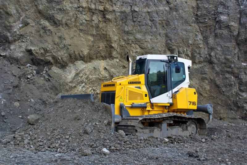 gareth_blythin's tweet photo. #Liebherr #PR716 available soon for self-drive hire   https://t.co/oVBg62ilgD https://t.co/ZvPdyYmlPC