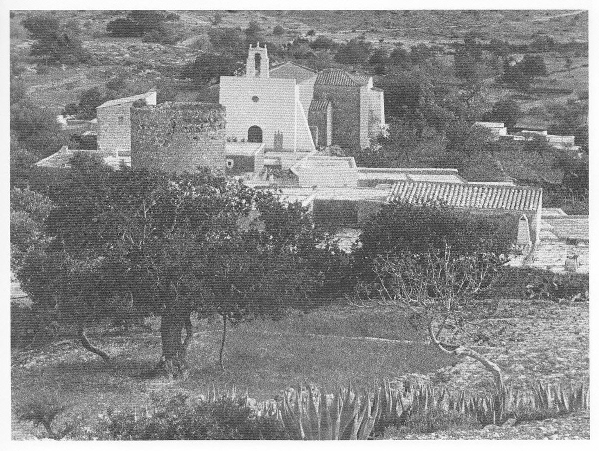 canberrivell's tweet photo. Wonderful Sant Agustí old picture: Raoul Hausmann (1933-1936) Facebook Group FOTOS EIVISSA ANTIGA - IBIZA ANTIGUA. https://t.co/uJoMqEh7Ak