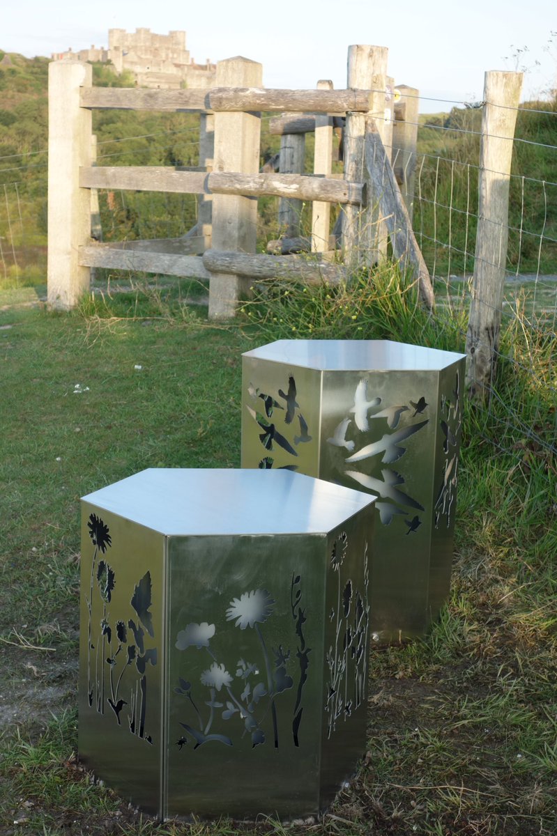 DoverDC's tweet image. New Gateway totems to #Dover's iconic White Cliffs. Designed by @aileenliberty for #HLFSupported @UpontheDowns @HLFSouthEast @VisitDover