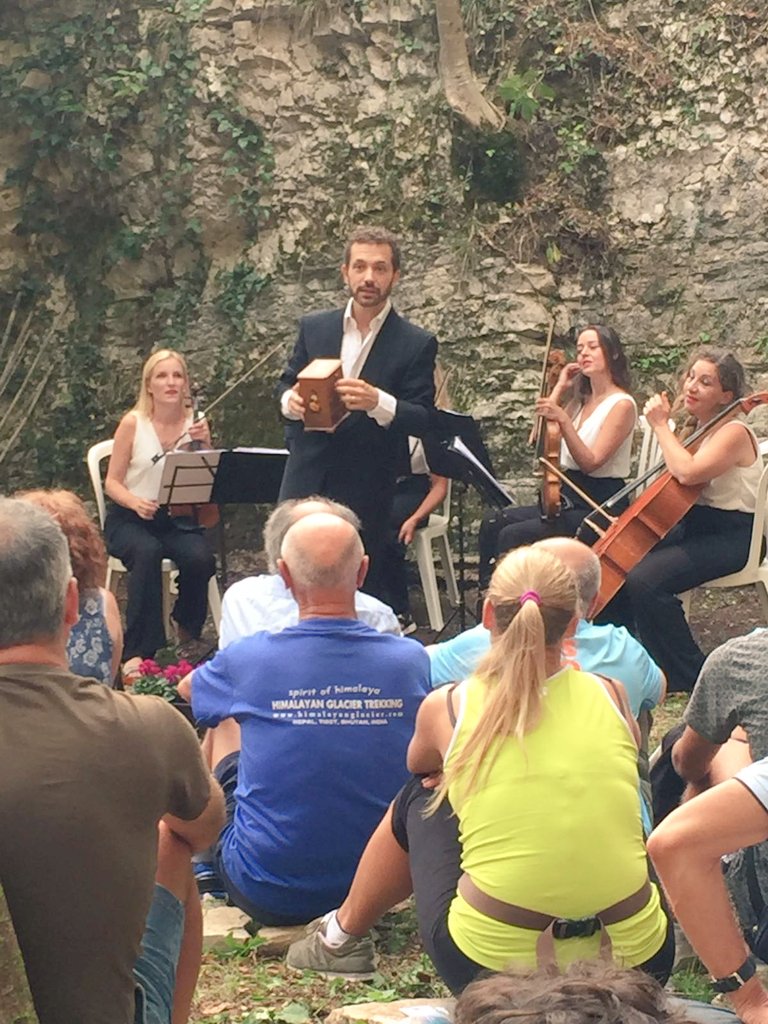 domenicomenini's tweet photo. Favoloso concerto in mezzo al bosco. #belluno #Dolomiti #troidelmut #sossai #festivalarmonie #xquartetstrings #domenicomenini https://t.co/7QKXRPMtvI