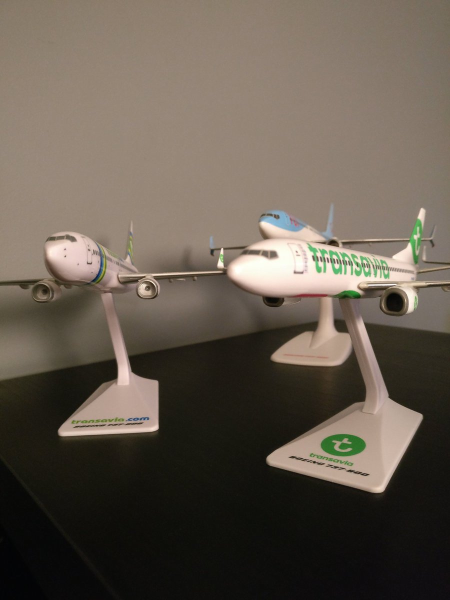 yorin737800's tweet photo. Eindelijk daar is hij in de verzameling de nieuwe livery van transavia #transavia @transavia #miniplane https://t.co/CfRmDlvVjj
