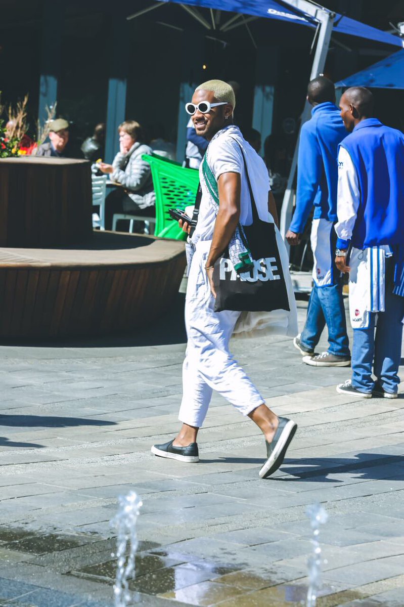 TRACE_Inter's tweet photo. Some street style images from day 3 of #MBFW17. Shot by @benmoyo for @blacknation_za x #TRACEUrban https://t.co/2Tjj2HLFEI