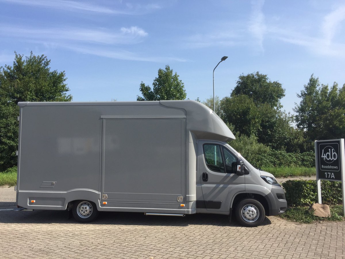 evlavieren's tweet photo. Ook in grijs leverbaar!!
#mobileshowroom klaar voor nieuwe #roadshow
@4db_Roadshows https://t.co/8oKW4OR8kW