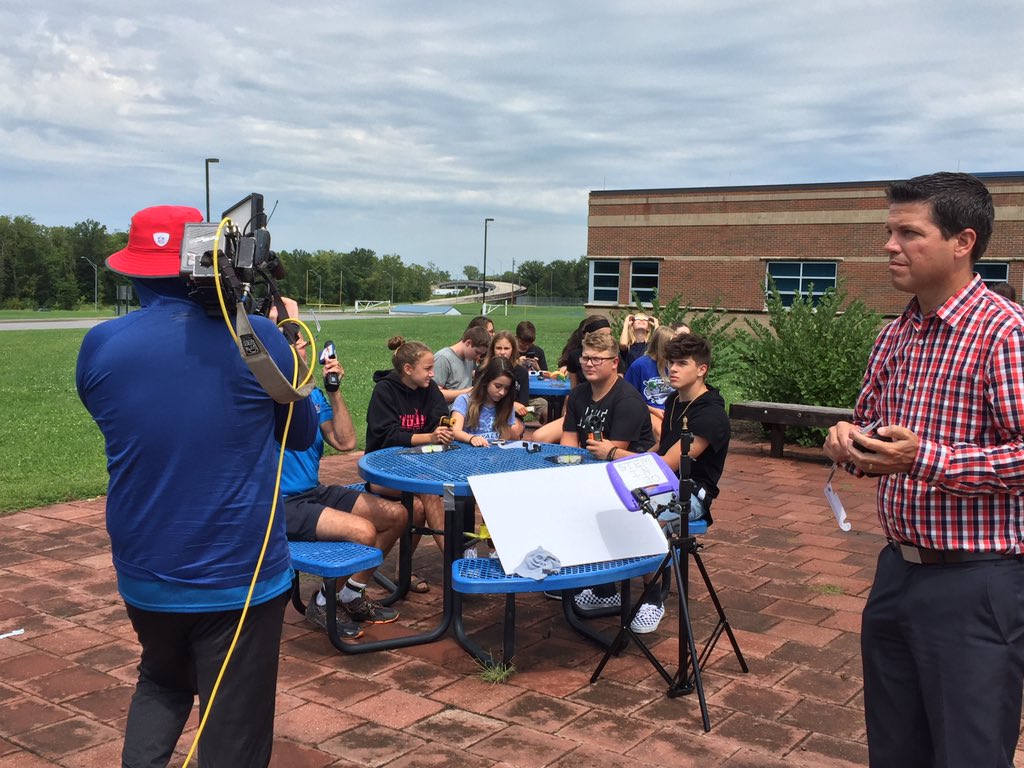 JillEMullen's tweet photo. The Solar Eclipse was totally awesome! What an amazing experience for our SV students! @SVMSEagles #LpsEclipse #LPSLEADS https://t.co/cXjPp5JQi2