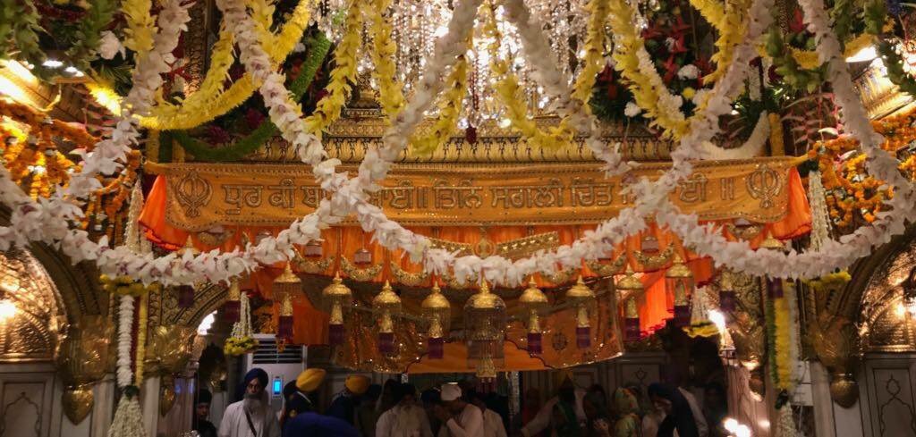 dashmeshpita's tweet photo. Today at Sri Harmandir Sahib, Amritsar. Happy Gurpurab! 🙏🏼 https://t.co/DmHPjCDOdV