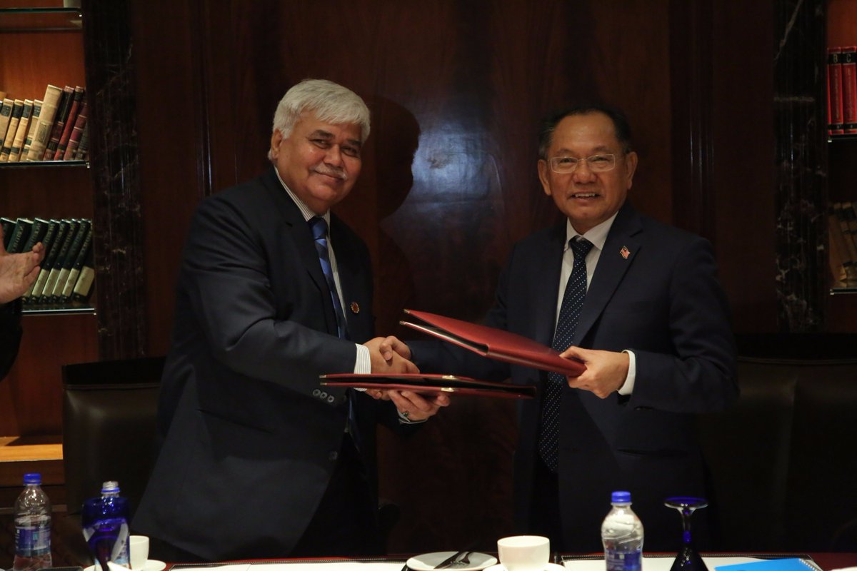 TRAI's tweet image. LOI signed @TRAI &amp;amp; @SKMM_MCMC in the fields of telecom &amp;amp; broadcasting; this would help foster mutual cooperation &amp;amp; bilateral relations.
