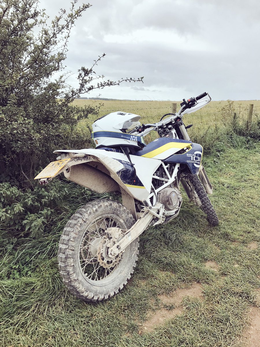 etr_uk's tweet photo. A few pics from the weekend #byways #greenlaning #trails #salisburyplain #motorcycles #husqvarna701 #dirtbikes #enjoytheride https://t.co/iJ24T8hqqZ