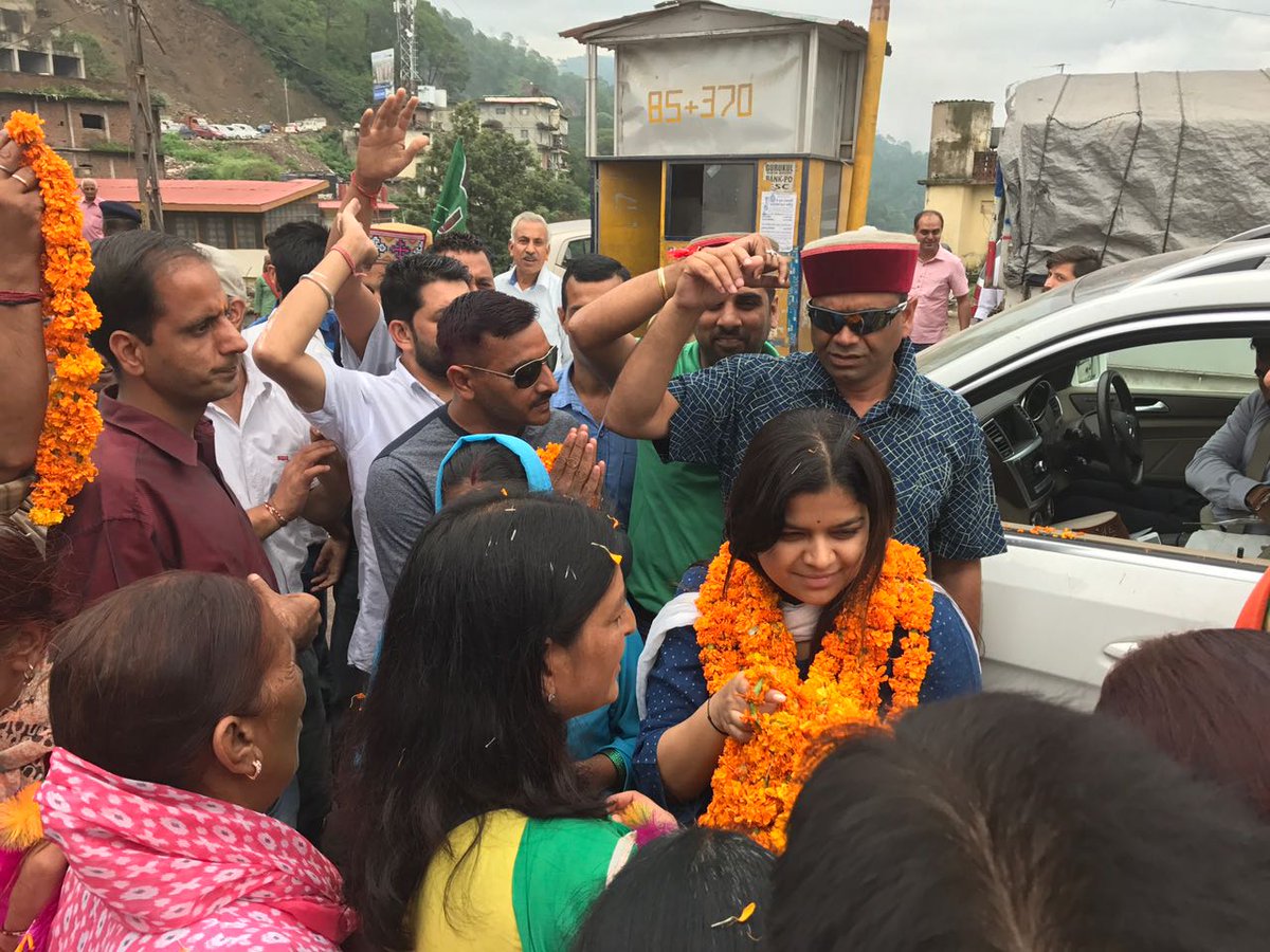 Poonam Pramod Mahajan tweet media