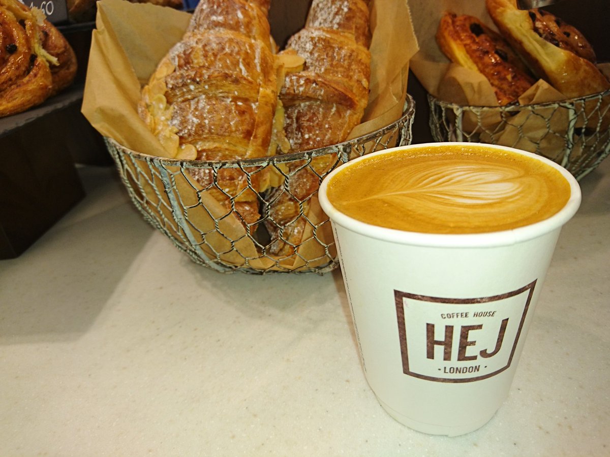 nialouro's tweet photo. Launch Day at Drapers Garden! #teamwork #lovecoffee #lovefood @RA_Food @HEJCoffee @SueThompson_RA @Louise_cole1 @IanHuman_ https://t.co/qHjgsyEa9F