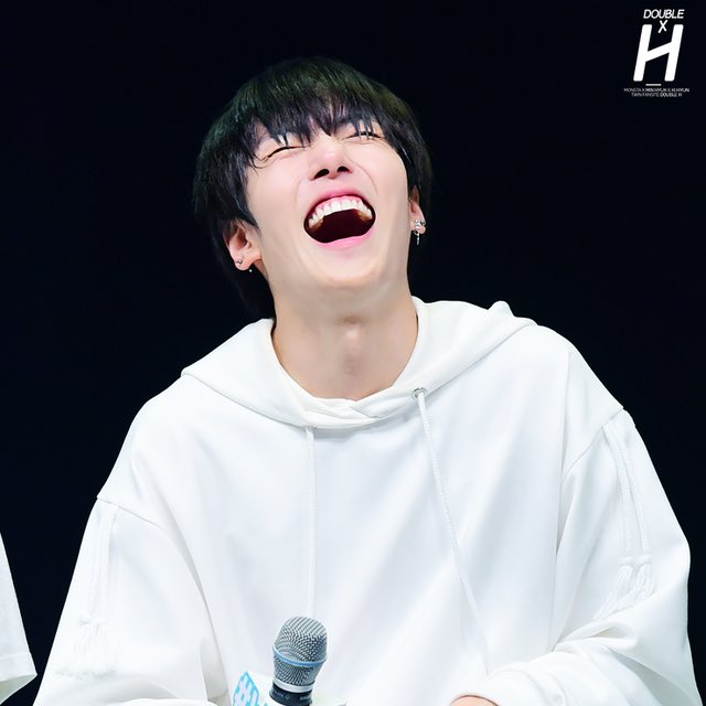 MONST7x's tweet image. minhyuk