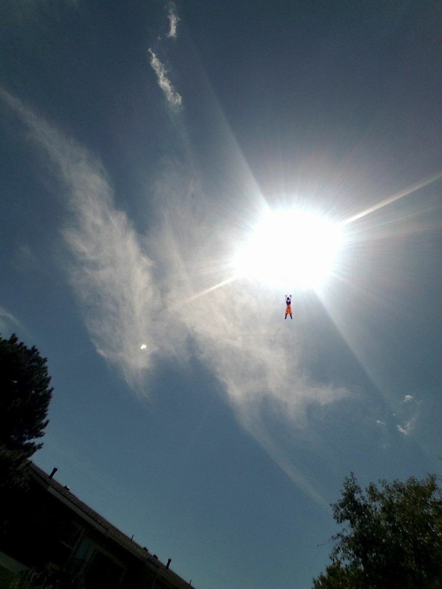 YoBigZeus's tweet photo. #SolarElipse2017 #SolarEclipse #solareclipsechallenge
#RT if you lended him your power today https://t.co/CVsjmhTwgk
