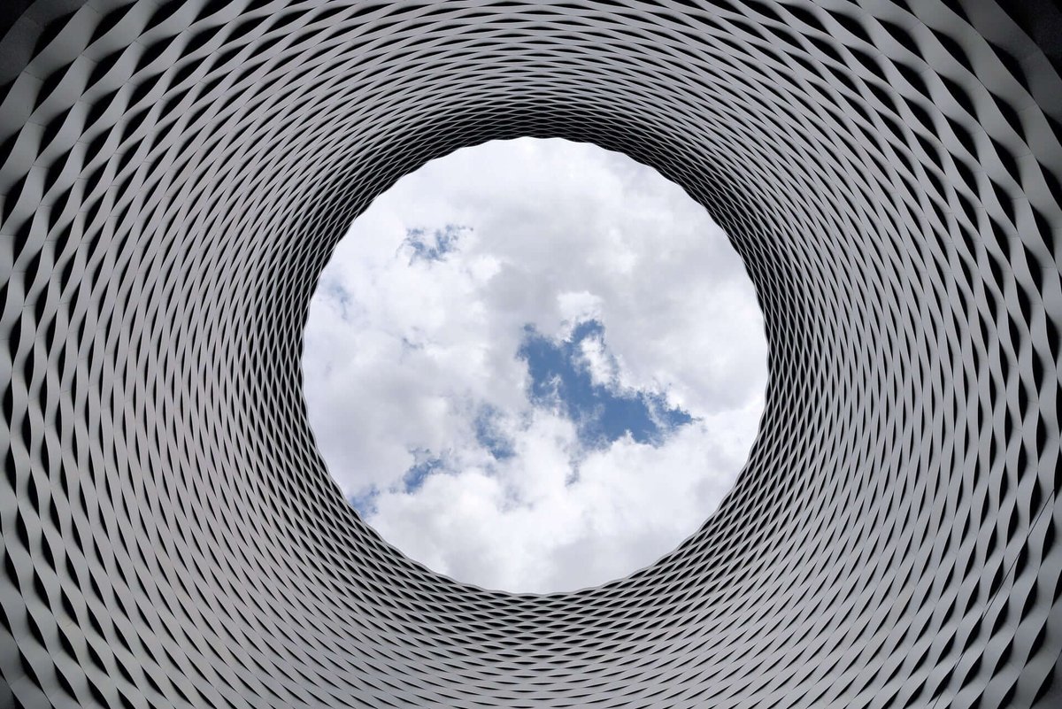 ElegantMicroWeb's tweet image. #SoftwareReengineering for #Cloud access offers improved ROI and TCO ow.ly/c7Ur30eA6YT