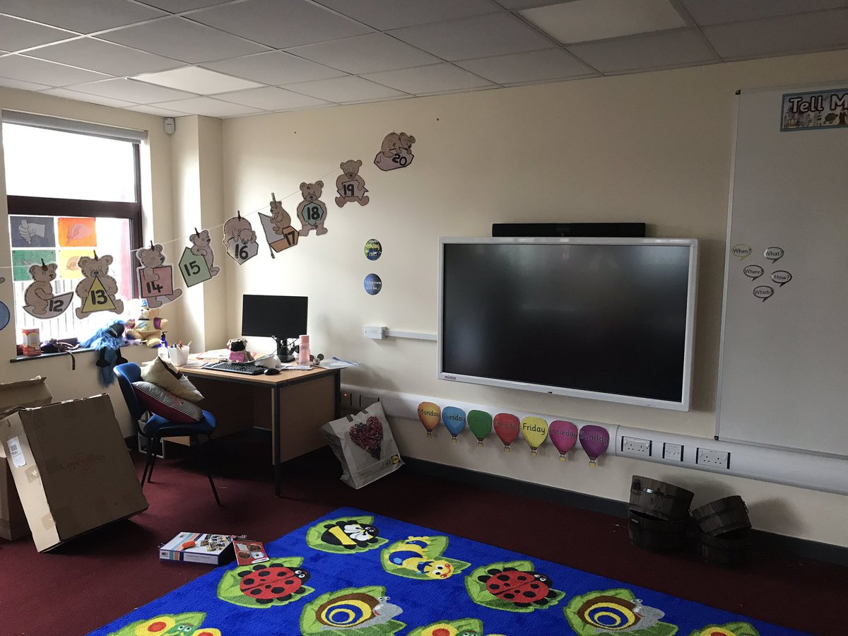 Sneak peak from inside the new infants building <a href="/danetreeschool/">Danetree School</a> where engineers are installing the new equipment #newbuild #summerprojects