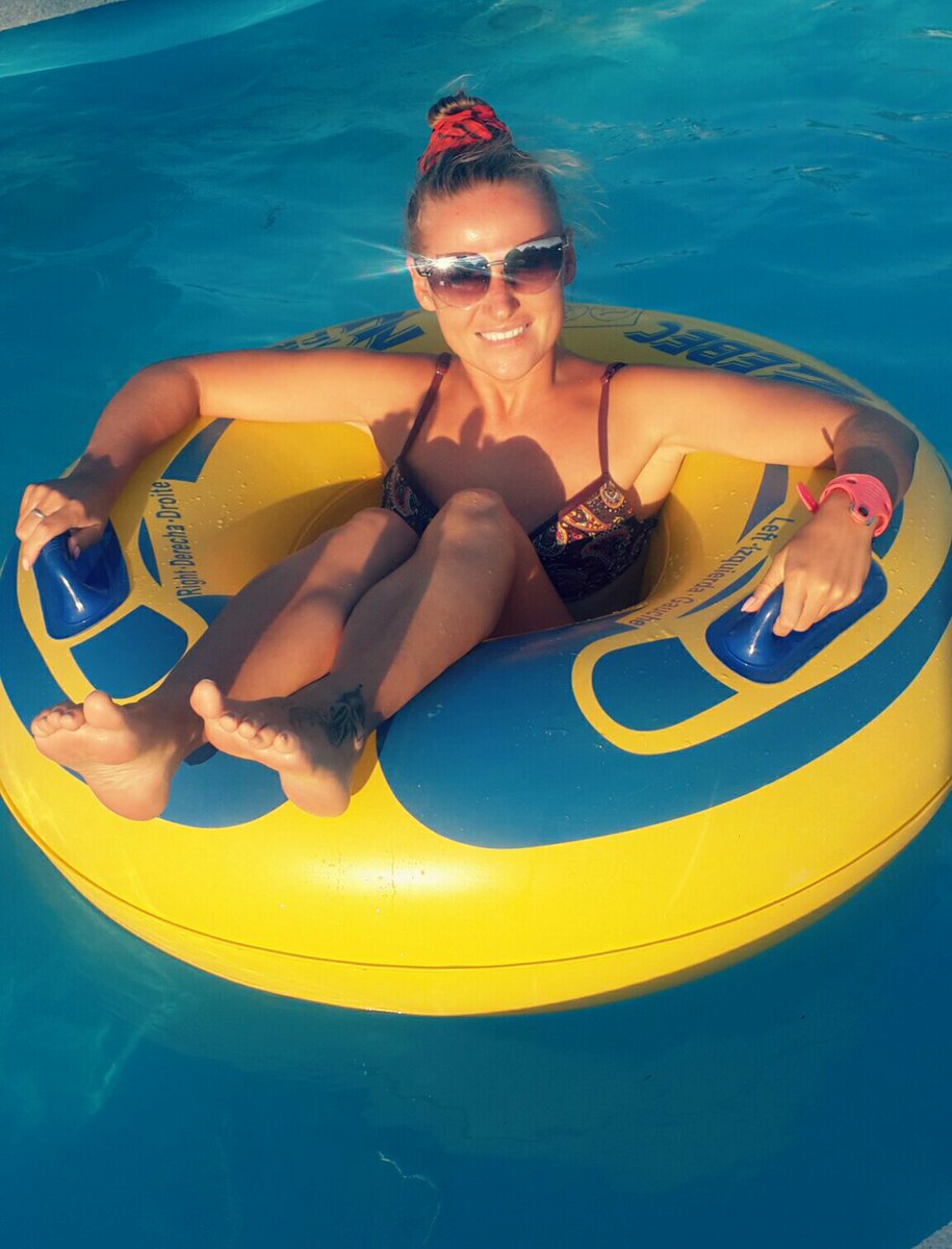 #Месяцбезтелефона 😲😳 #ктомолодец 💪 #Явернулась #Солнцаиморявленту #золотаябухта #аквапарк