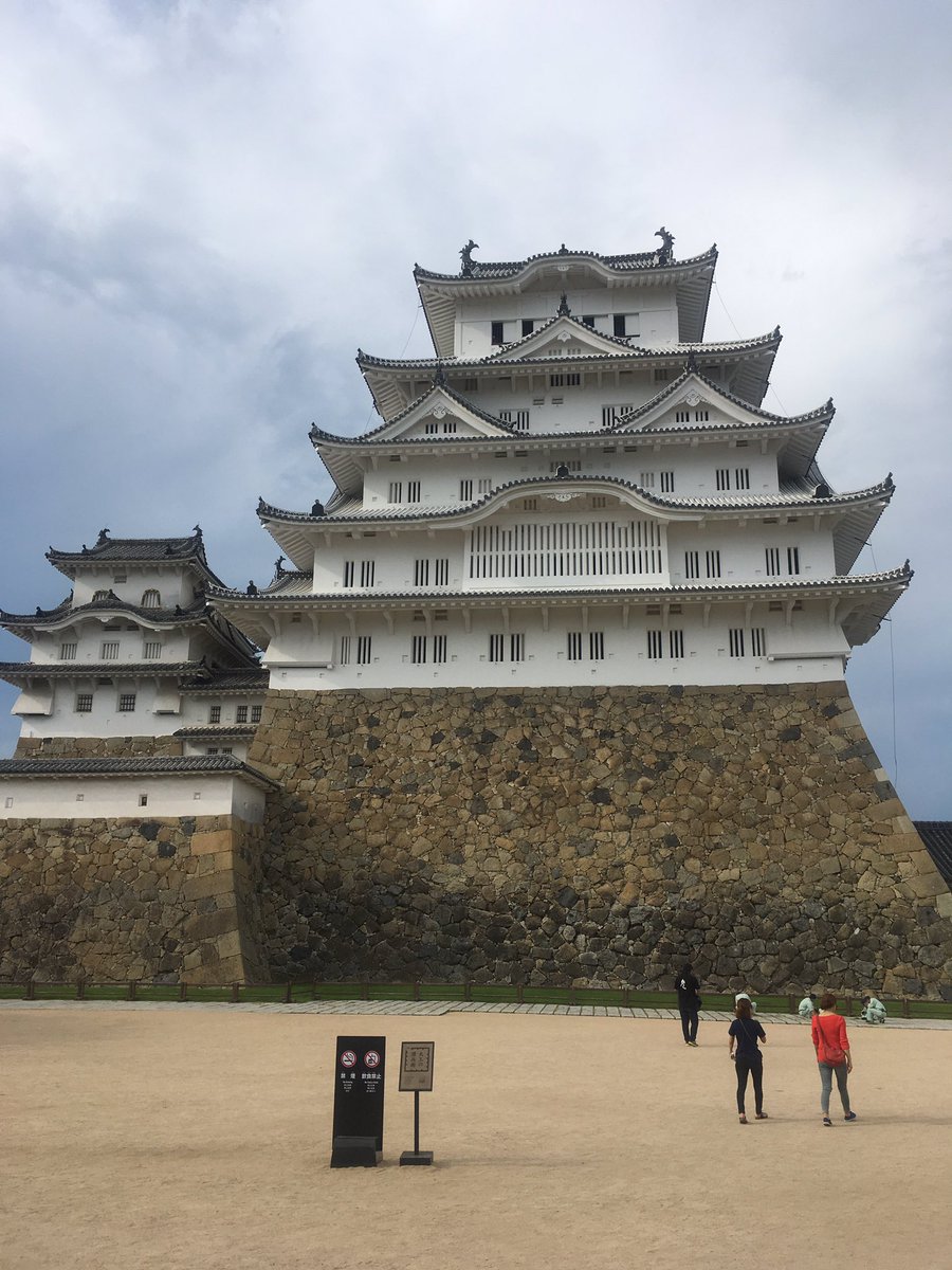 姫路城に行ってきました！
駅から徒歩15分くらいと城の中も結構歩くので疲れました
