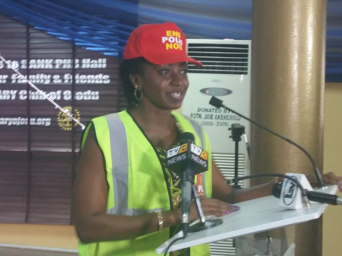 Rotary9110's tweet photo. Congratulations @HenshawKate our celebrity Polio Brand Ambassador in Nigeria.
#endpolio
#rotary 
#Rotaryd9110 https://t.co/bnUNvLoamp