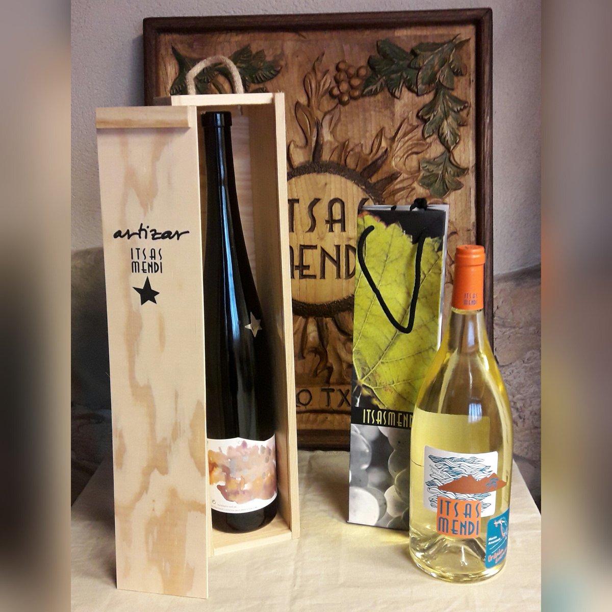 Un #txakoli puede tomarse en diferentes situaciones: Cuéntanos alguno y podrás participar en el #SORTEO DE 4 MAGNUMS bit.ly/2il4P9A