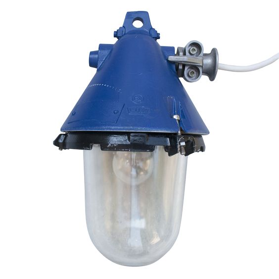 balkan_hangar's tweet photo. #Blue #Factory Light https://t.co/HkZJGJLDuf #industriallighting #etsy #bluelamps #factorylamp #pendantlight #patiolamps #interiors #design https://t.co/NSzeWeMwmV
