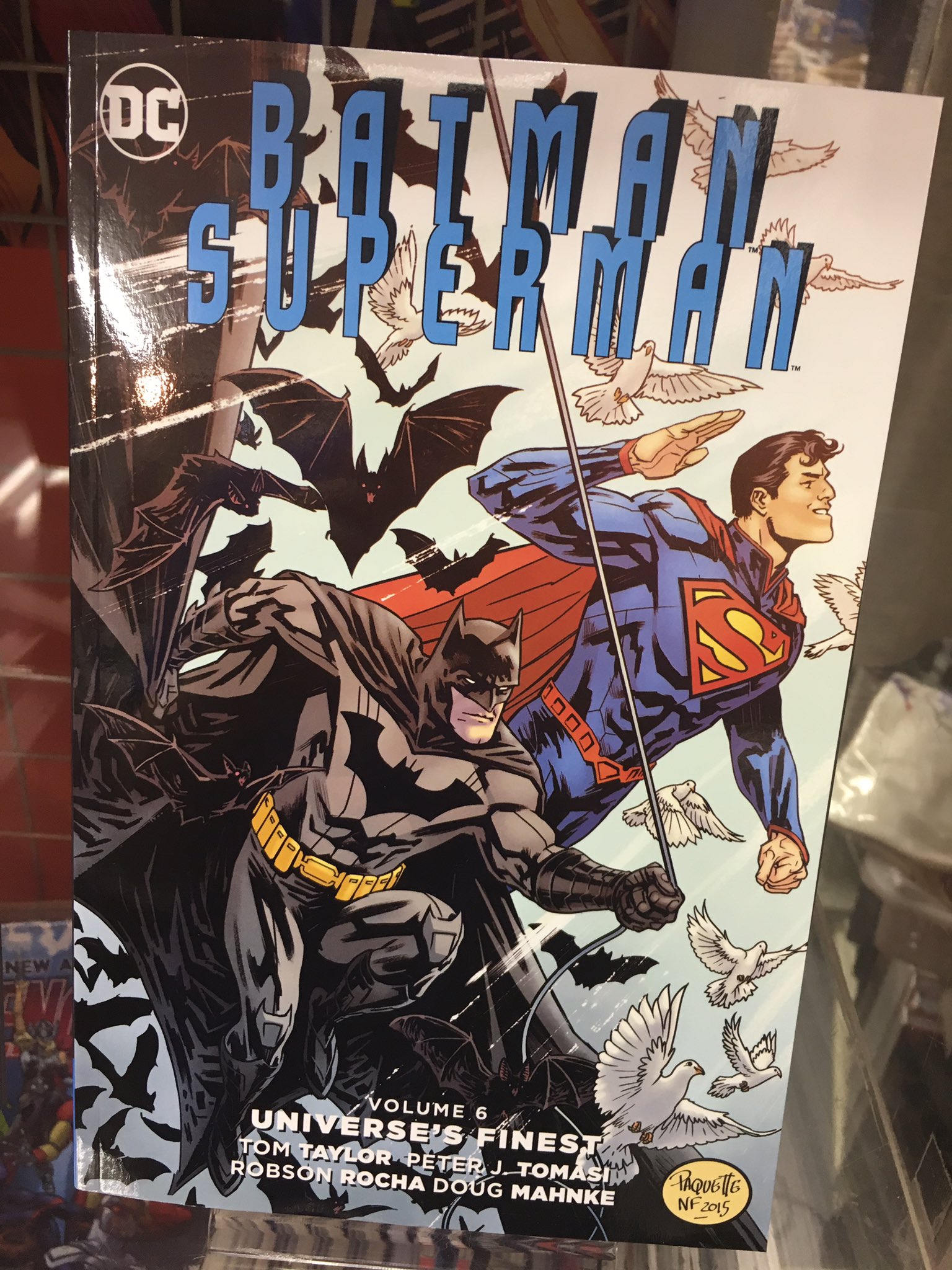 ট ইট র ブリスターコミックス Dcからはバットガールとは誰か 彼女の学校生活からバットガールとしての活動を描く単行本 バットガール ステファニー ブラウン 第1巻に バットマン スーパーマン 最終巻のvol 6が到着です
