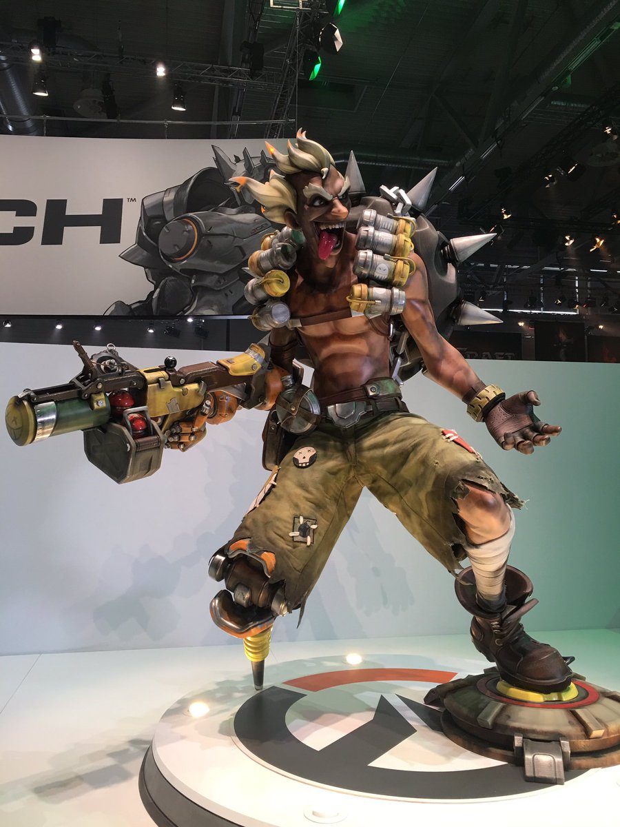 blizzard overwatch statue