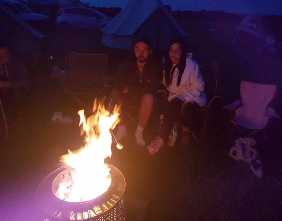 MissACairns's tweet photo. The little things ⛺️ https://t.co/WHXEgRcyqX